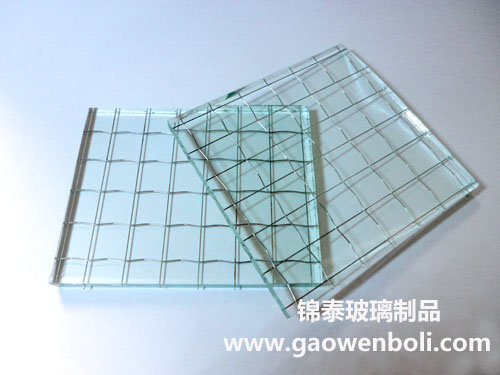 �A�z��������